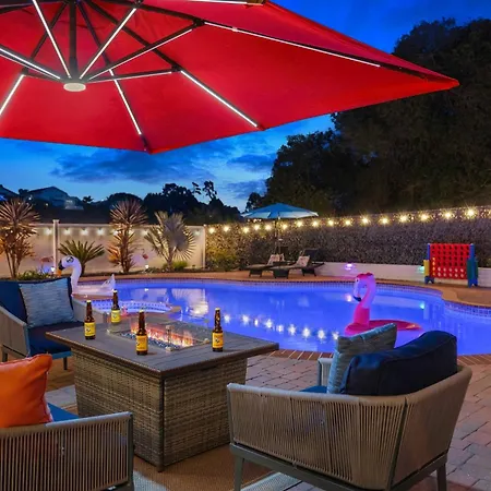 Poolside Retreat With Spa, Game Room, And Mini Golf